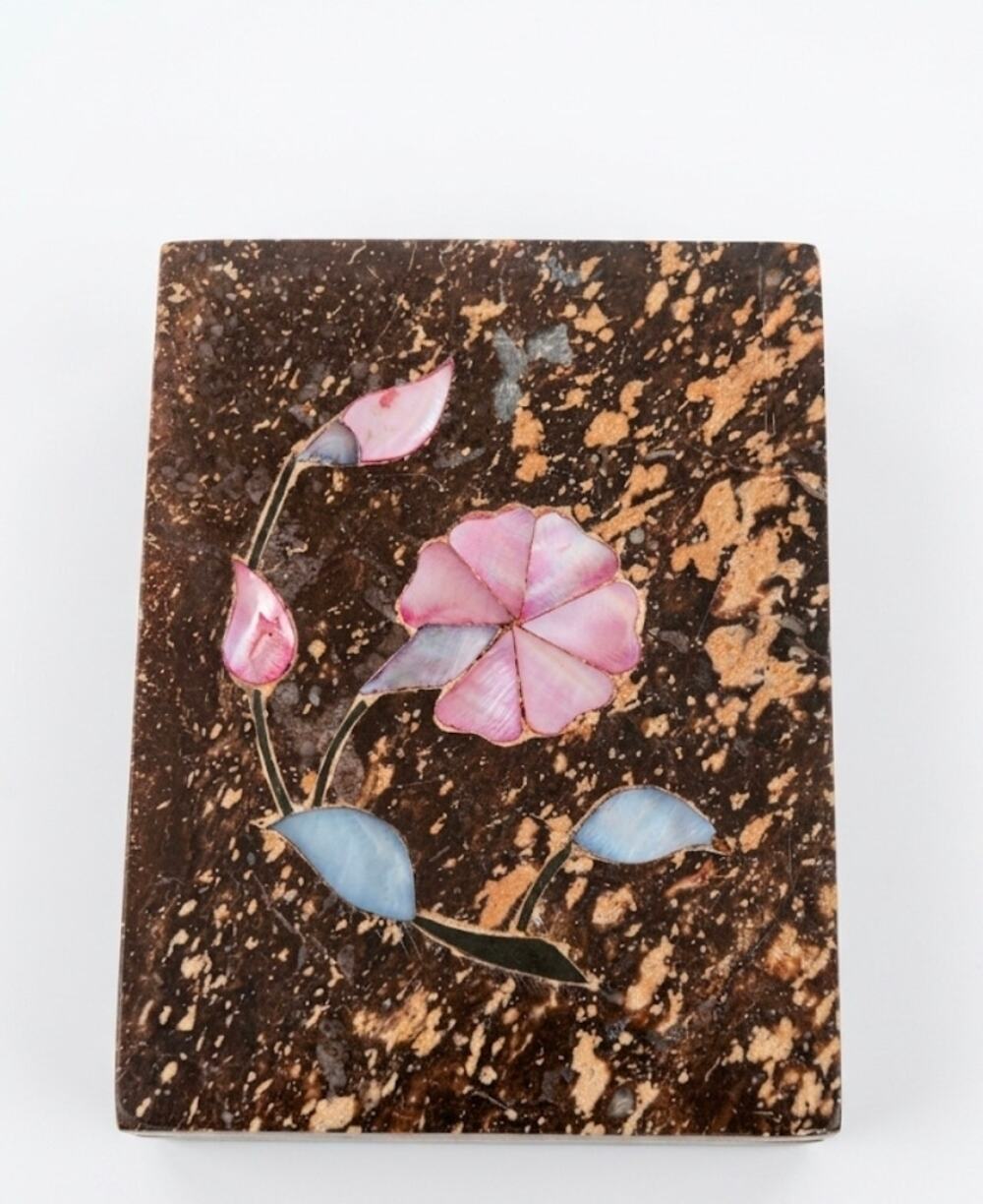 Marble Soapstone Trinket Box Mother of Pearl Pink White Inlay Flowers India